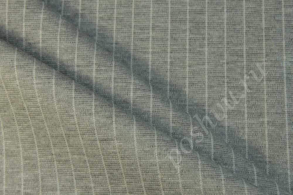 Ткань джерси Max Mara серого оттенка в белую тонкую полосу