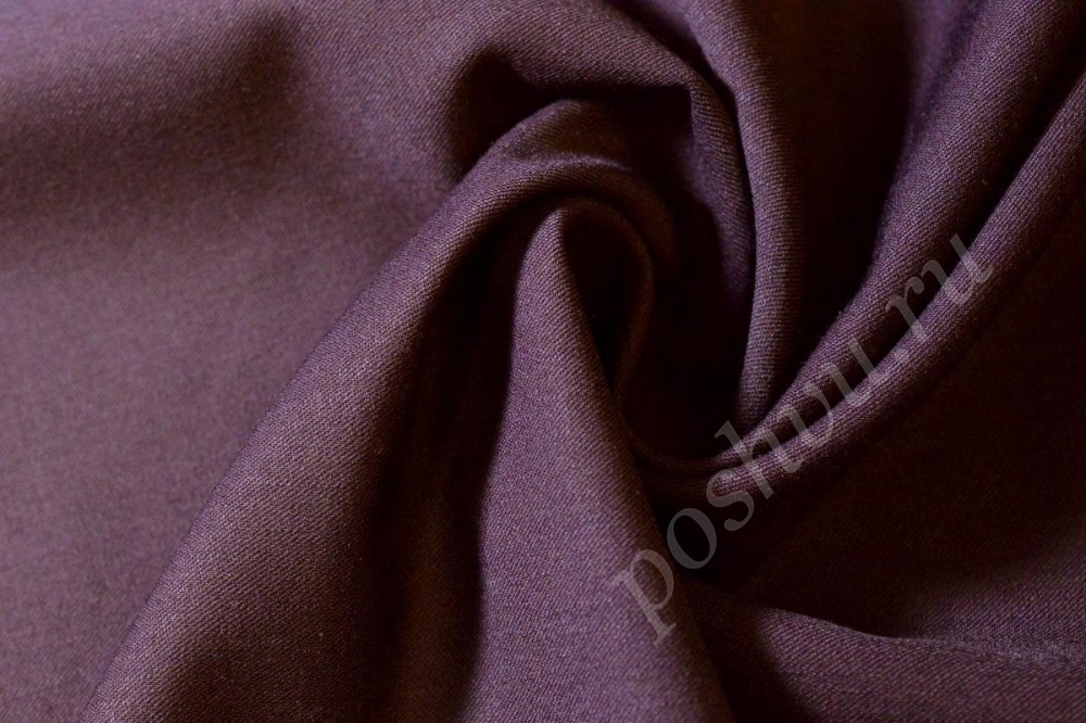 Костюмная ткань цвета бордо