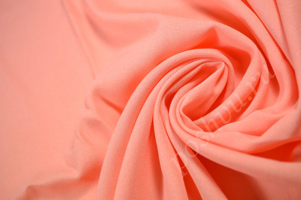 Ткань креп бледно-розового оттенка