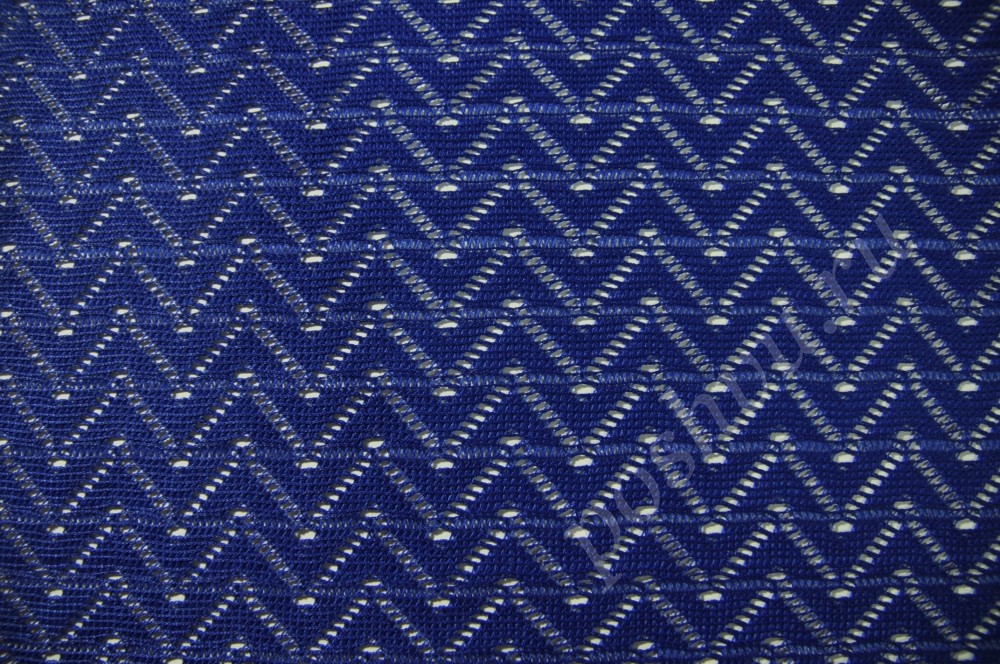 Кружевное полотно зиг-заг синего цвета