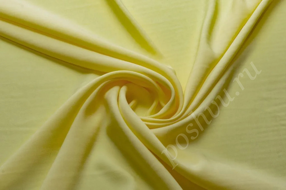Искусственный шелк желтого цвета