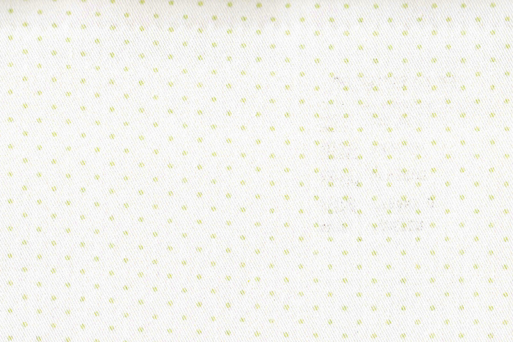 Ткань для штор саржа TWISTER TIFFANY мелкий зеленый горошек на белом фоне (раппорт1х1см)