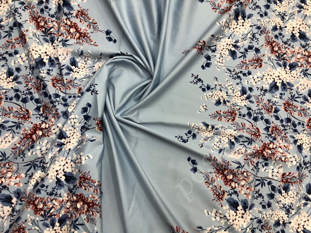 Ткань хлопок набивной голубого цвета с нежными цветами