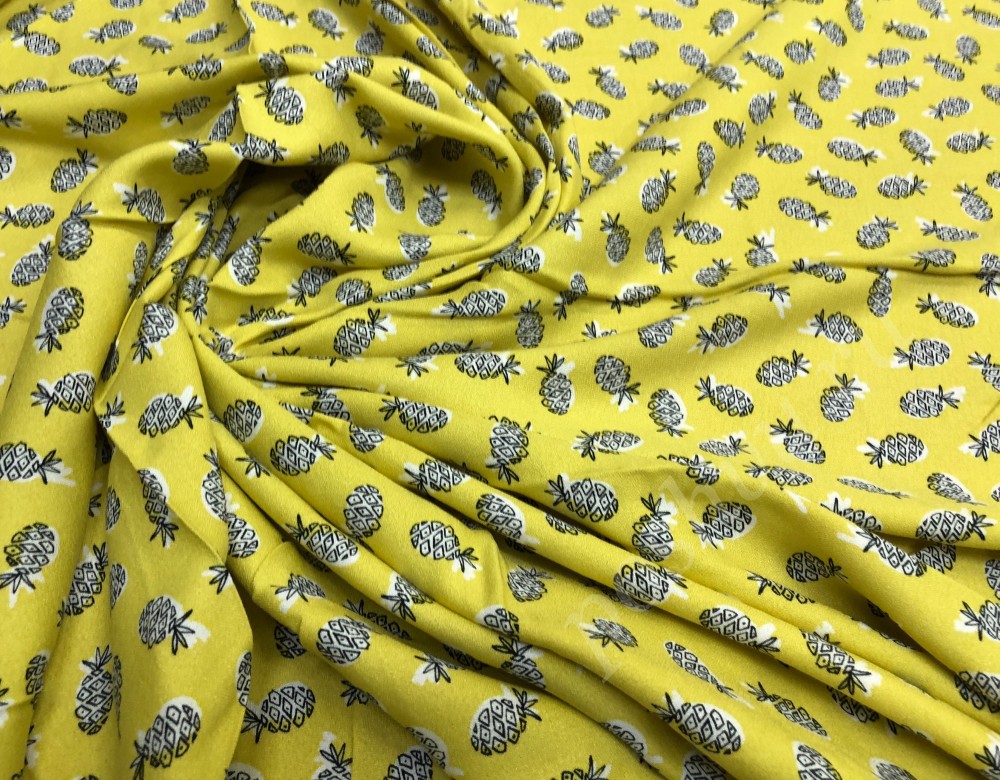 Ткань хлопок набивной желтого цвета с ананасами