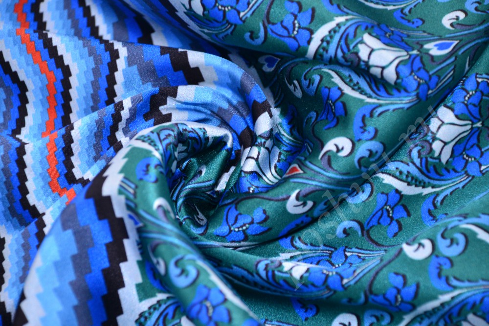 Ткань оригинальный натуральный шёлк с красивым орнаментом в бирюзовых и синих тонах