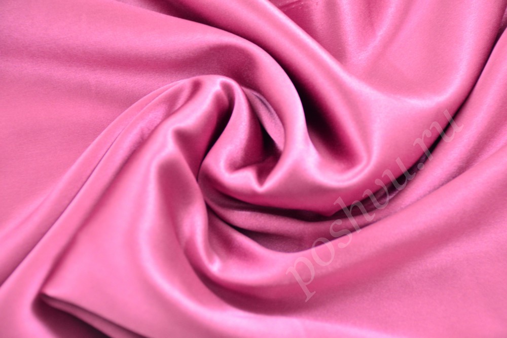 Соблазнительная шёлковая ткань красивого оттенка розового