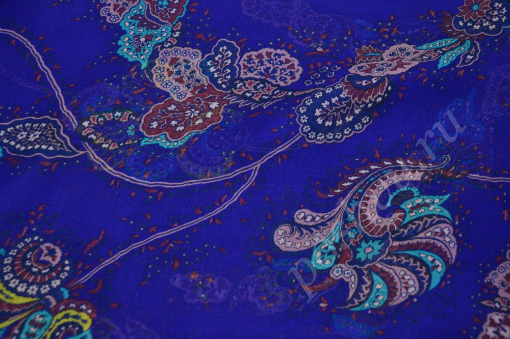 Тёмно-синяя шёлковая ткань с фантастическим рисунком