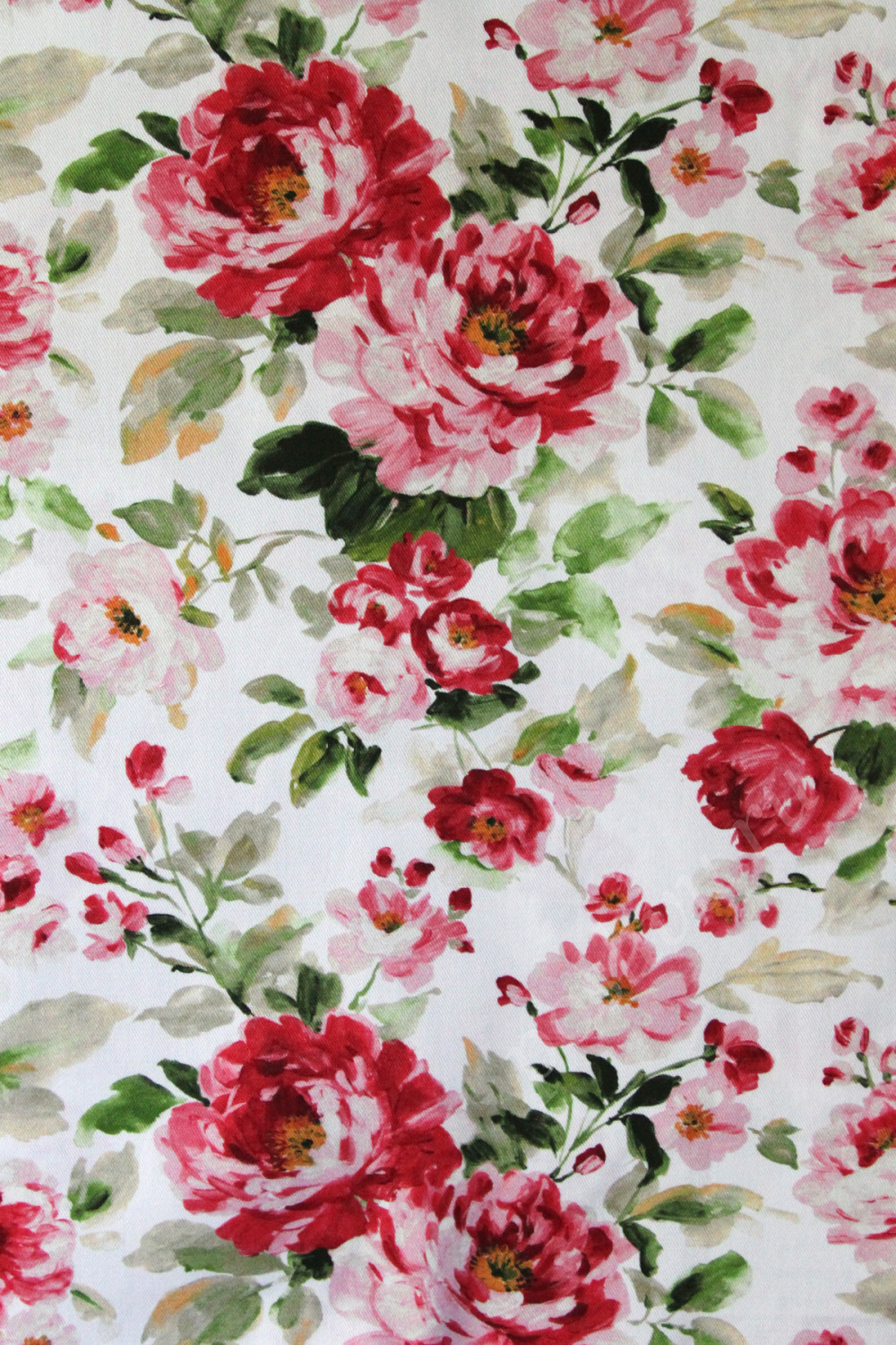 Ткань для штор саржа TWISTER CANTERBURY крупные красные цветы в стиле акварель (раппорт 64х69см)