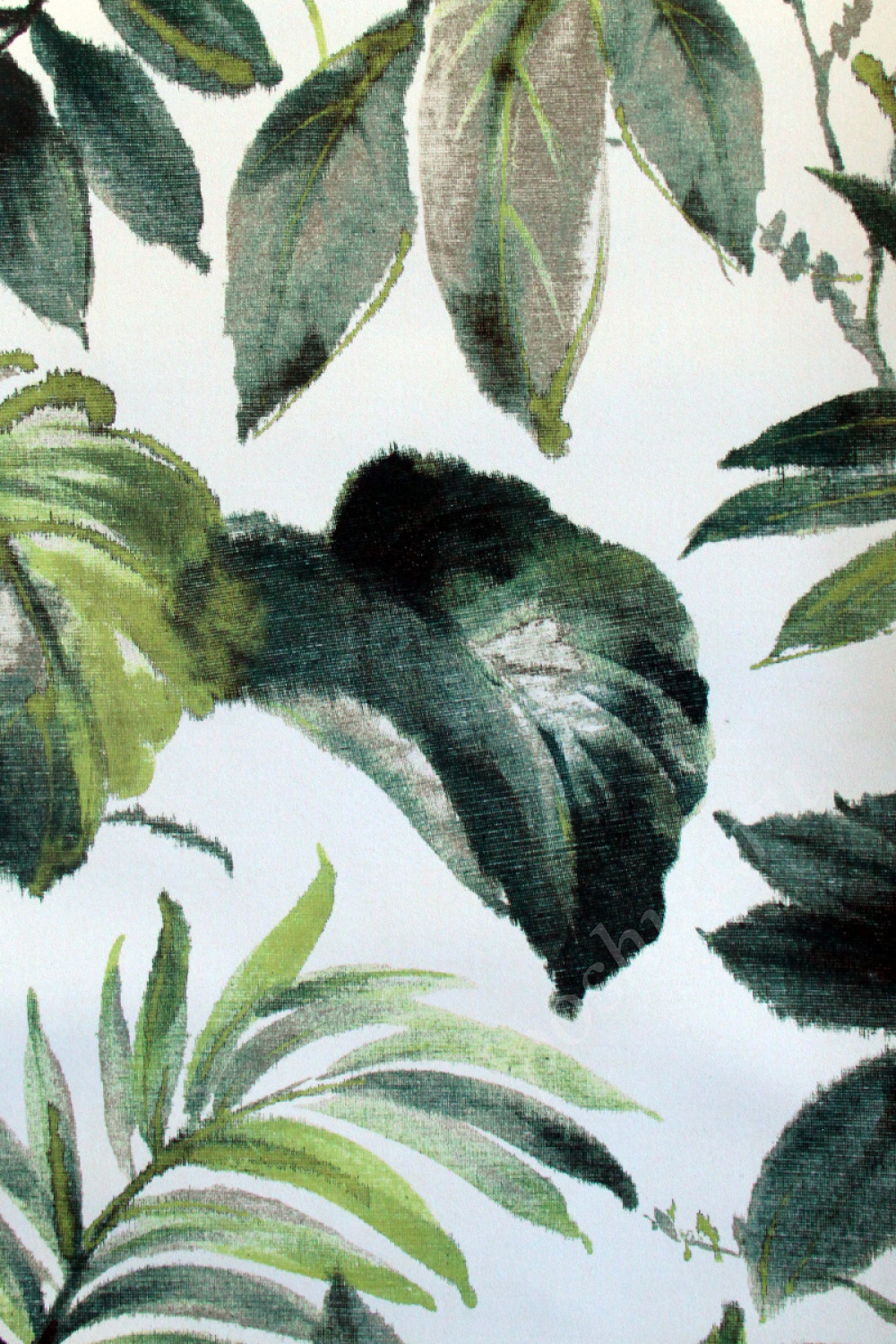 Портьерная ткань димаут BLACKOUT FUSION зеленые листья на белом фоне