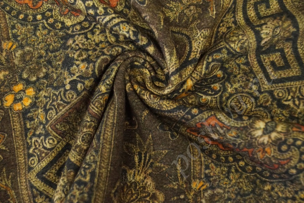 Ткань трикотаж коричневого оттенка с орнаментом