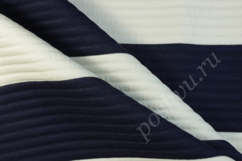 Ткань трикотаж Max Mara в темно-синие и белые полосы