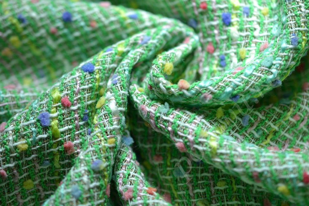 Костюмная ткань шанелька  насыщенного зеленого оттенка с узором меланж