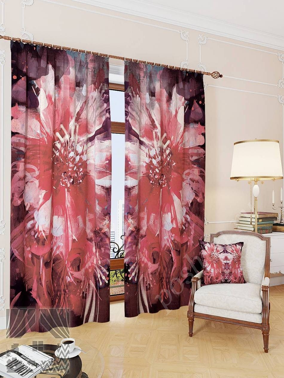 Изящный комплект готовых фото штор с изображением крупных цветов для гостиной