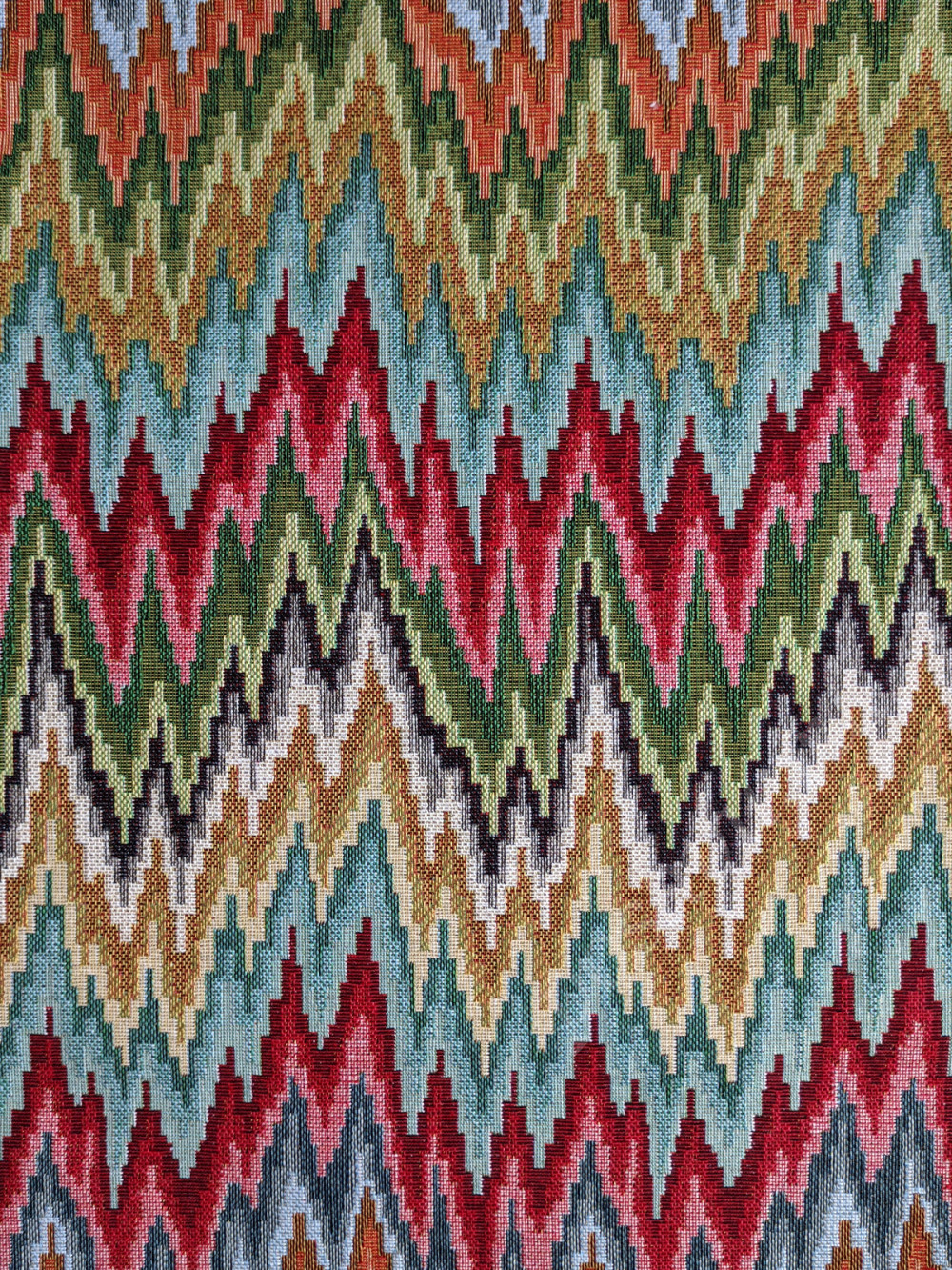 Портьерная ткань гобелен TAPESTRY SINUCO разноцветное северное сияние (раппорт 18х46см)