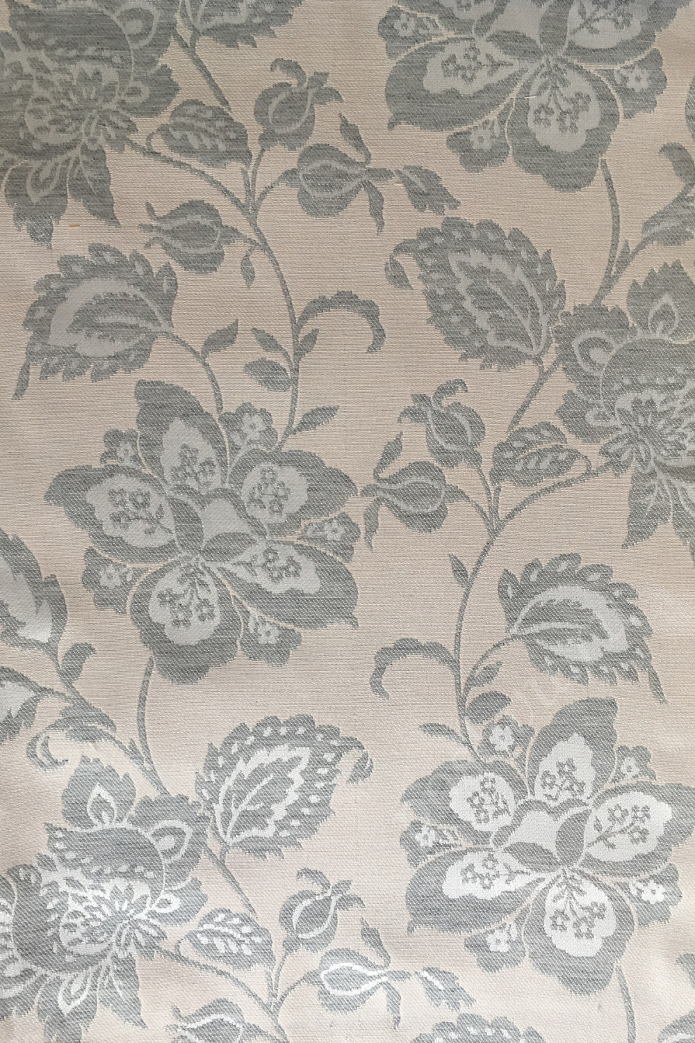 Портьерная ткань жаккард SUN JACOBEAN серый растительный орнамент на розовом фоне (раппорт 35х31см)