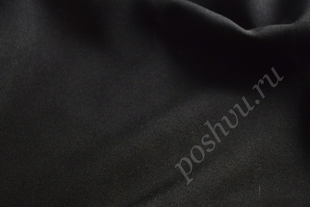 Габардиновая ткань насыщенного чёрного оттенка со скидкой