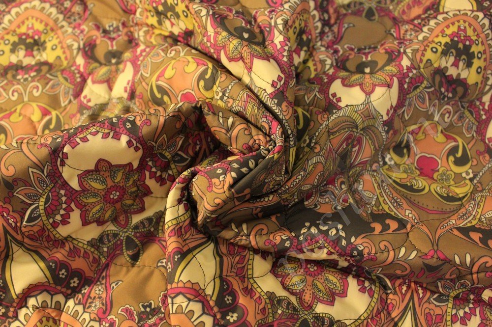Курточная ткань песочного цвета в флористический орнамент
