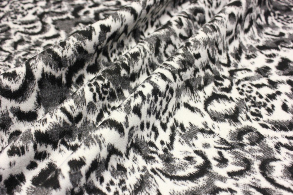 Пальтовая ткань черно-белого цвета