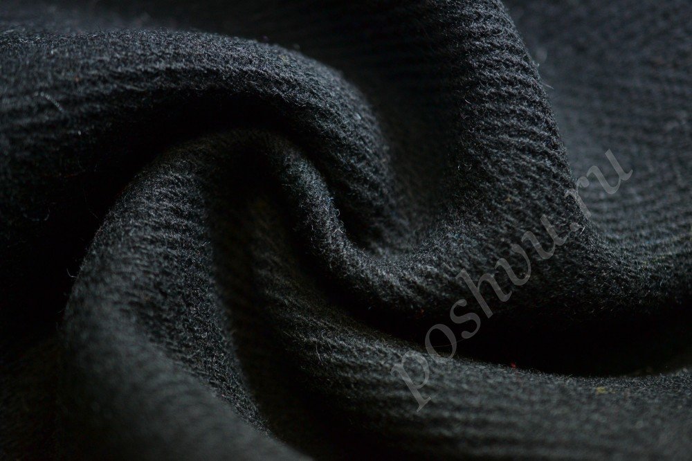 Пальтовая ткань черного цвета в рубчик в виде елочки