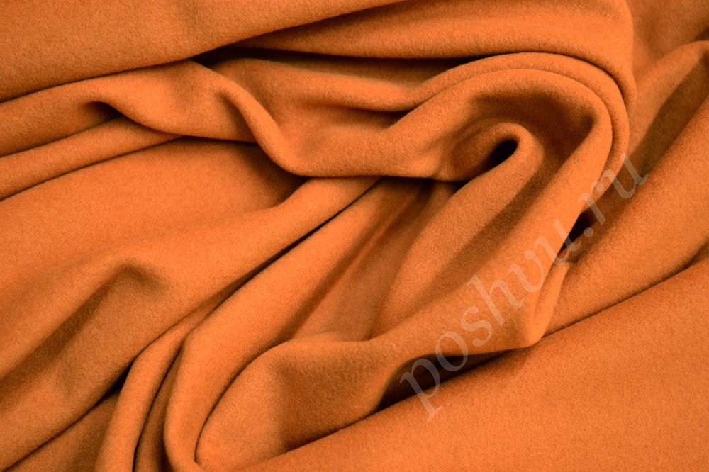 Пальтовая ткань оттенка спелого абрикоса