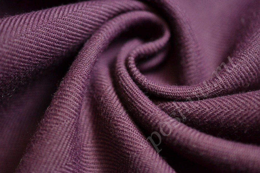 Пальтовая ткань пурпурного оттека с рельефным рисунком