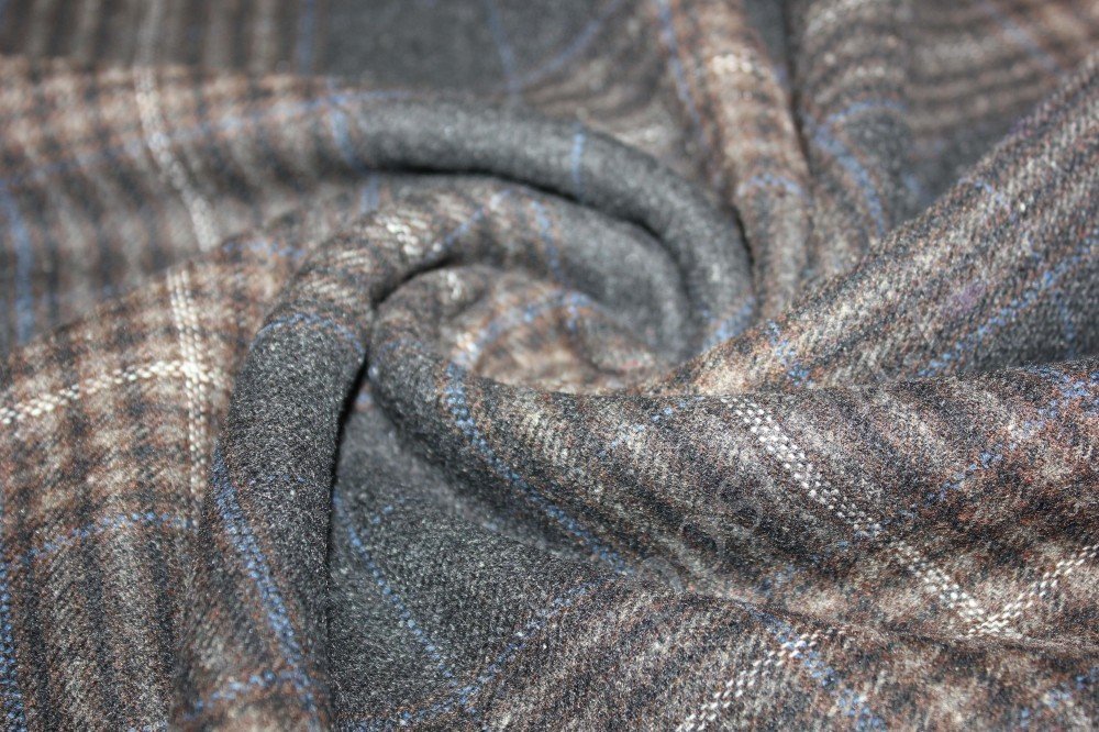 Пальтовая ткань серого цвета с оригинальным принтом