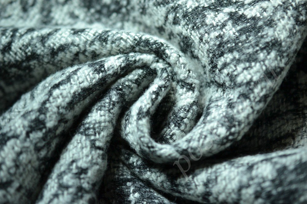Пальтовая ткань в абстрактный узор черно-белого оттенка