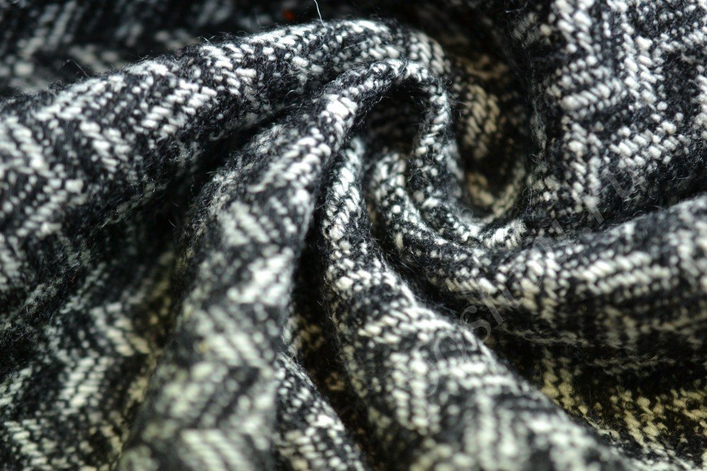 Пальтовая ткань в орнамент черно-белого цвета