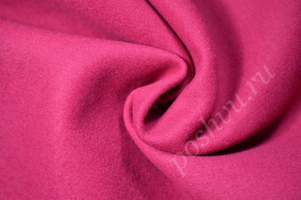 Ткань пальтовая Max Mara насыщенного розового оттенка