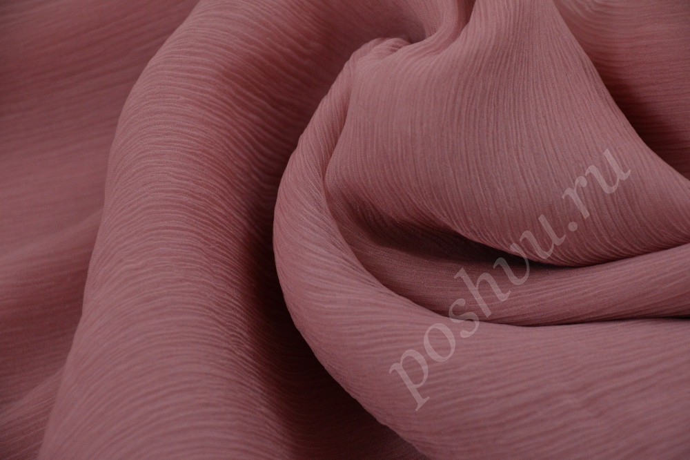 Элегантная шелковая ткань приятного оттенка чайной розы
