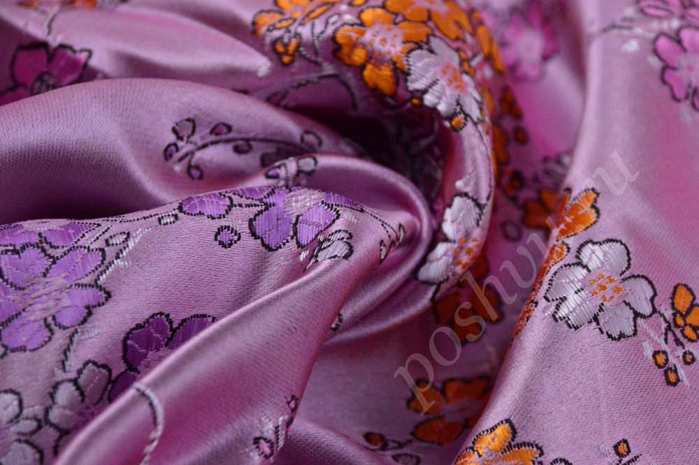 Ткань китайский шелк нежного розового цвета с лавандовым оттенком и цветочным принтом