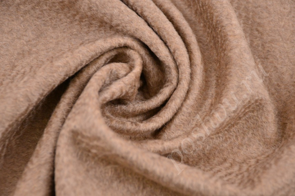 Нежная пальтовая ткань изящного песочно-коричневого оттенка