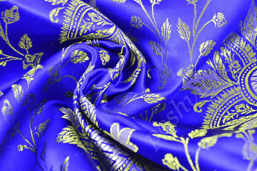 Ткань оригинальный китайский шелк цвета индиго с золотистым флористичесеким узором