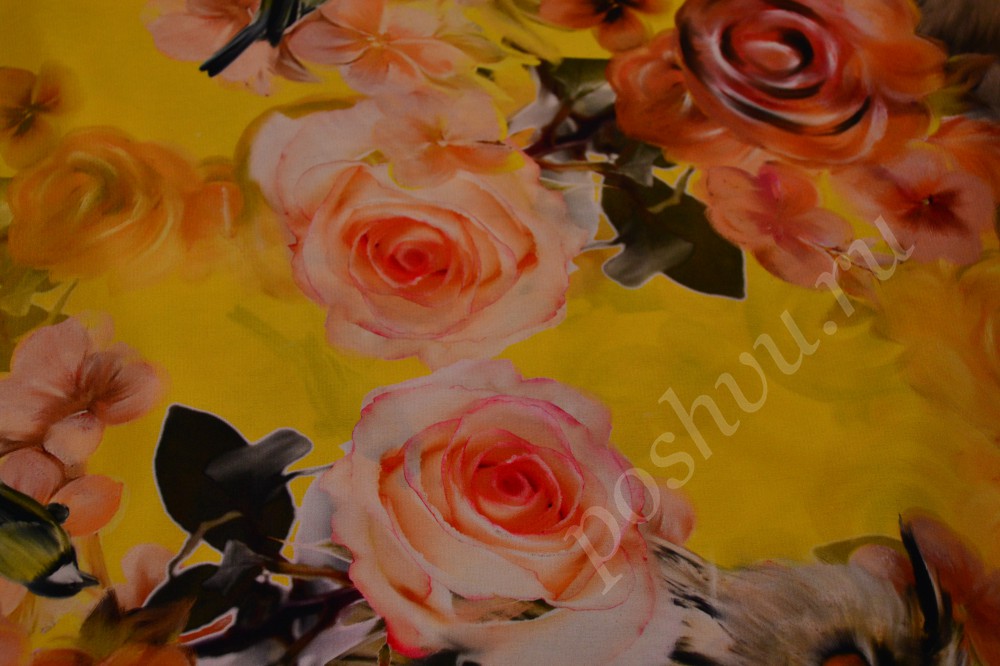 Ткань романтичный итальянский шелк оттенка желтого подсолнуха с розами