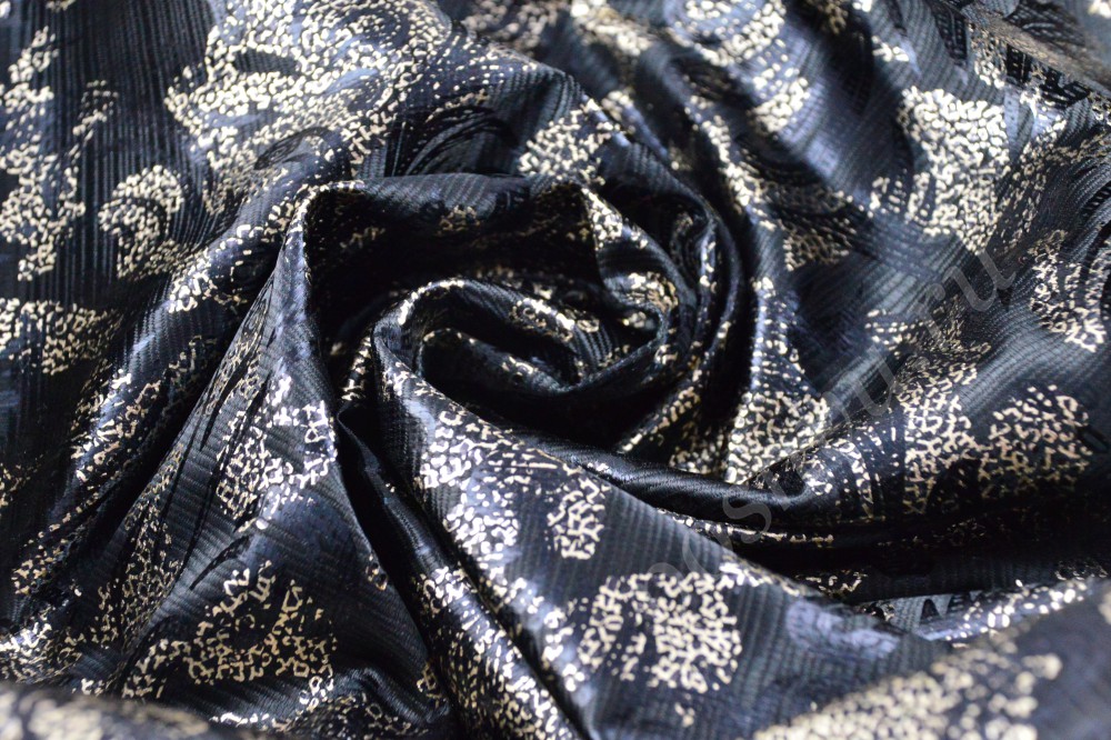 Ткань стильный набивной атлас черного цвета с абстрактным золотистым принтом