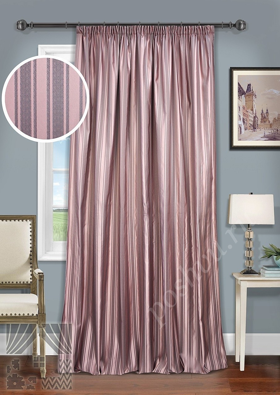 Красивые портьеры сиреневого цвета в вертикальную узорчатую полоску для гостиной или спальни