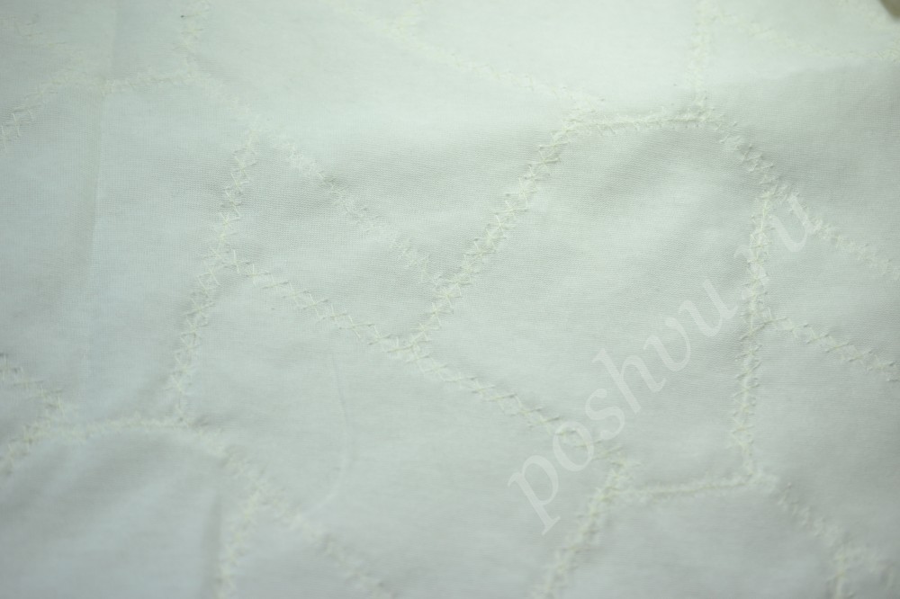 Ткань костюмная белого оттенка Айсберг