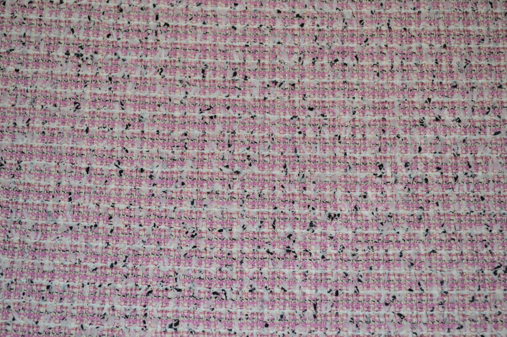 Костюмная ткань оттенка меланж розового, черного и белого цвета