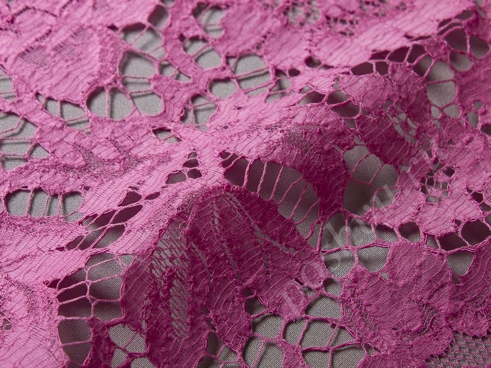Широкое кружево Valentino, цвет - насыщенный розовый