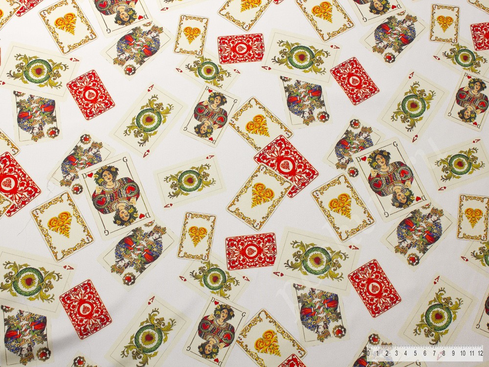 Натуральный шелк Dolce&Gabbana с рисунком, цвет - белый, красный, зеленый, желтый