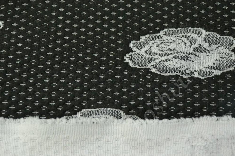 Неопрен DIGI на черном фоне белые штрихи с розой
