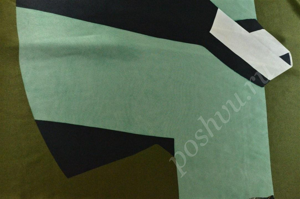 Шелк атласный купонный кимоно на оливковом фоне (Раппорт 1м)