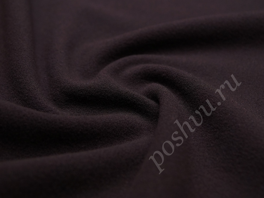 Пальтовая шерстяная ткань фиолетового цвета