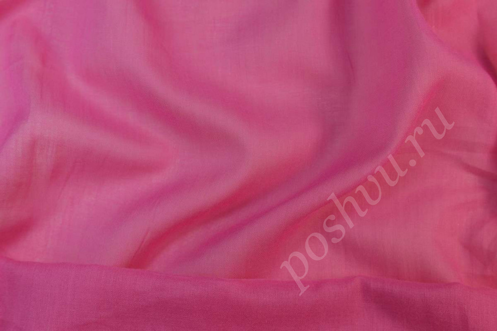 Хлопковая ткань ярко-розового цвета