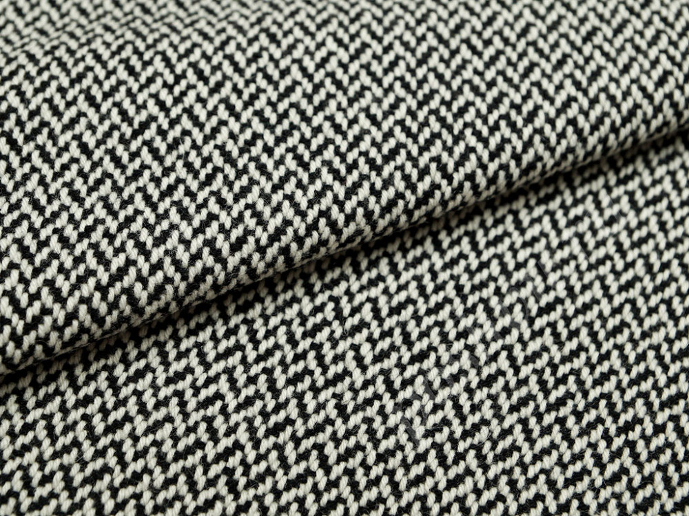 Шерстяная пальтовая ткань крупного плетения, черно-белая елочка