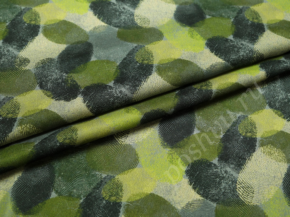 Блузочная ткань в стиле милитари в зеленых тонах