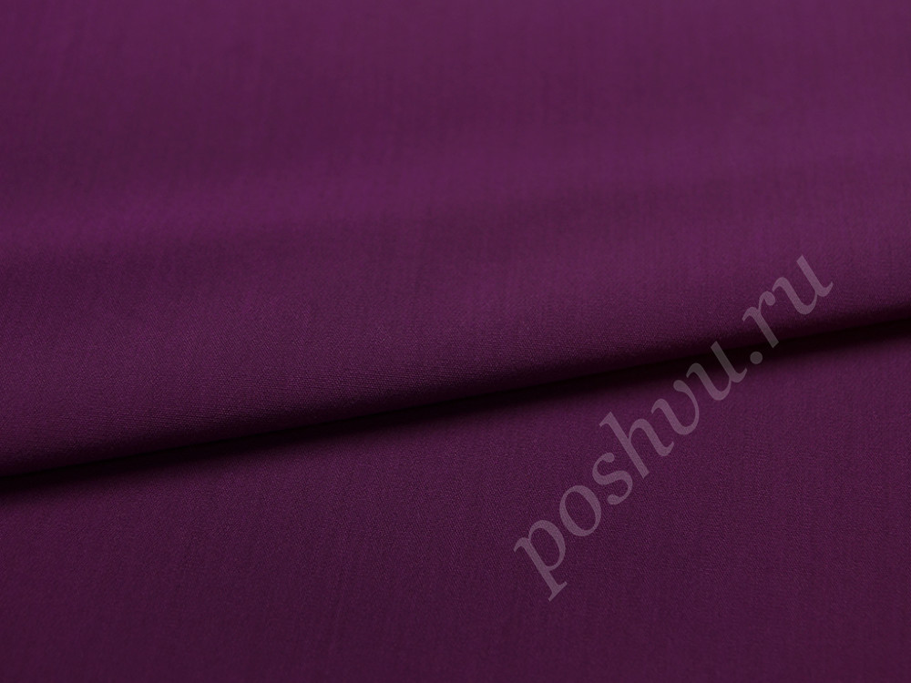Костюмная двухсторонняя ткань насыщенного фиолетового цвета