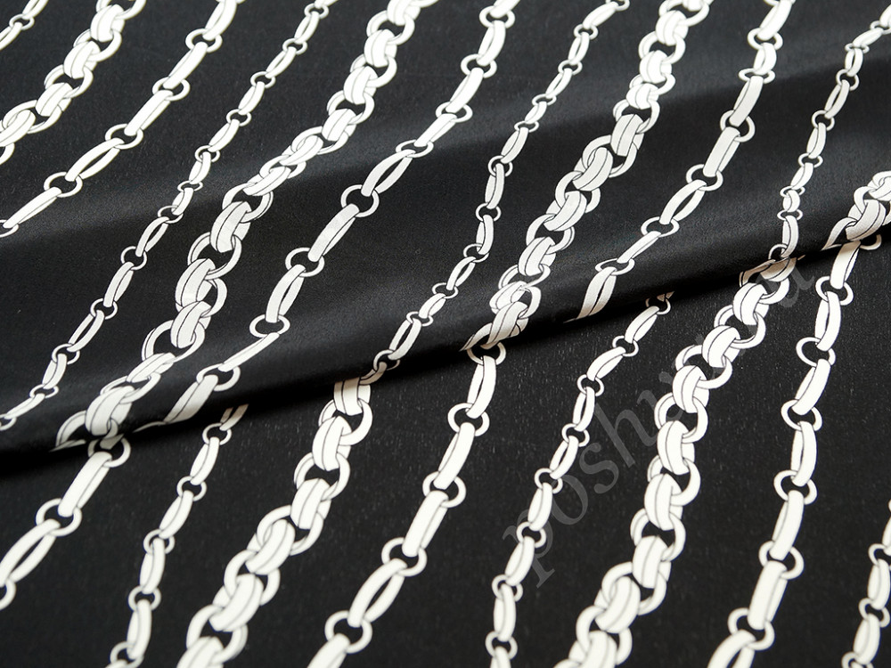 Блузочный шелк черного цвета с принтом цепи