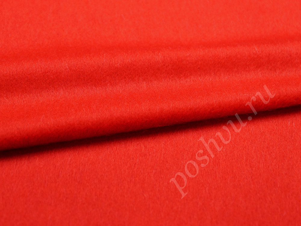 Ткань пальтовая с коротким ворсом ярко-красного цвета