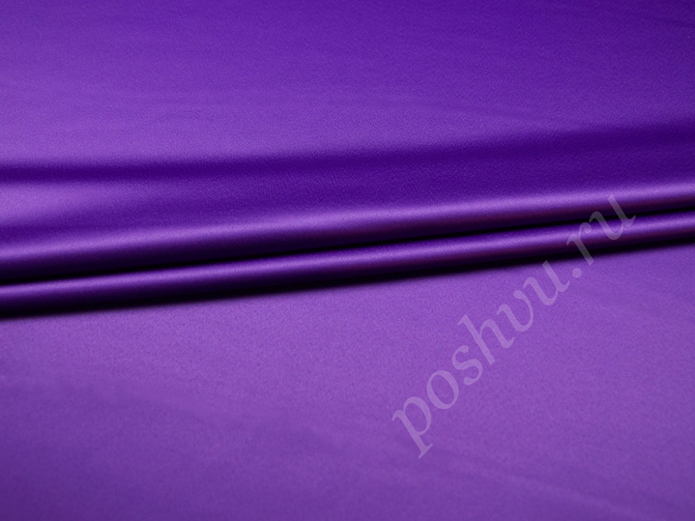 Атлас насыщенного фиолетового цвета